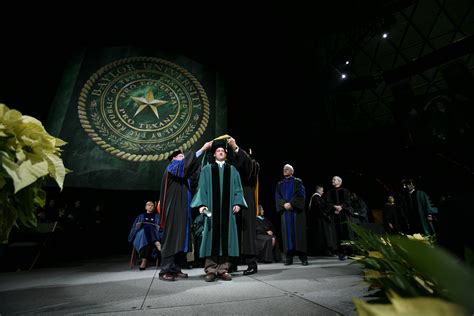 baylor graduation photos|baylor graduation ceremony.